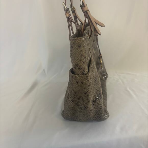 Michael Kors Python Embossed Shoulder Tote Bag Metallic Gold Interior Handbag - Picture 5 of 13